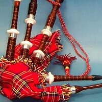 Почему звук волынки похож на органный?